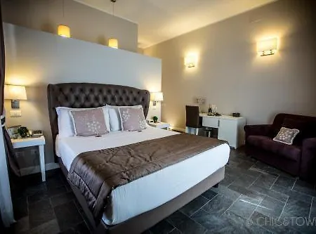 Bed and Breakfast Chic & Town Luxury 4*