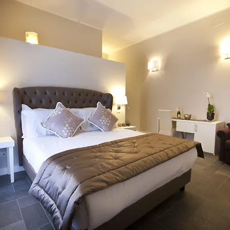 Bed & Breakfast Chic & Town Luxury Piazza Di Spagna 4*