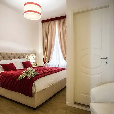 Chic & Town Luxury Piazza Di Spagna 4*