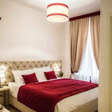 Chic & Town Luxury Piazza Di Spagna 4*