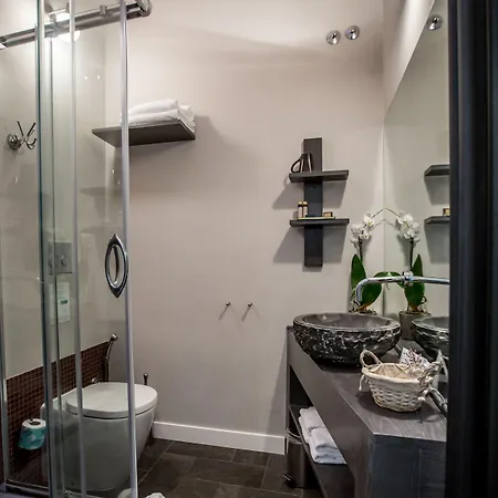 Chic & Town Luxury Piazza Di Spagna Bed & Breakfast 4*
