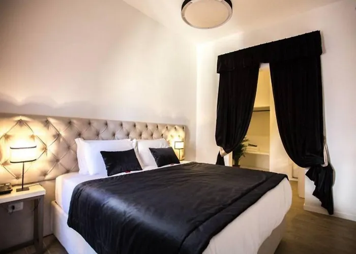 Chic & Town Luxury Piazza Di Spagna 4*