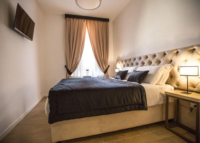 Couette-café Chic & Town Luxury Piazza Di Spagna 4*