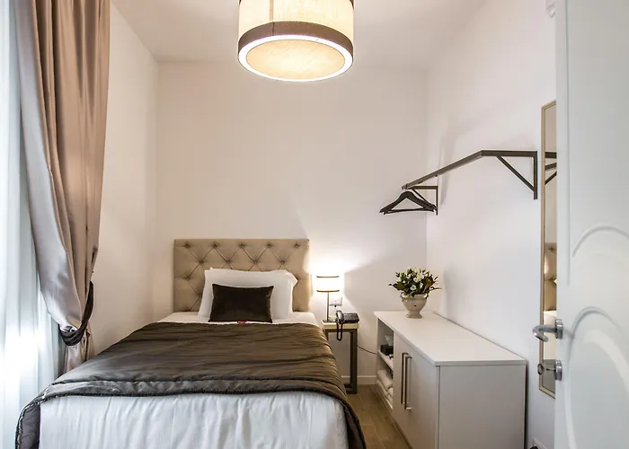 Chic & Town Luxury Piazza Di Spagna Couette-café