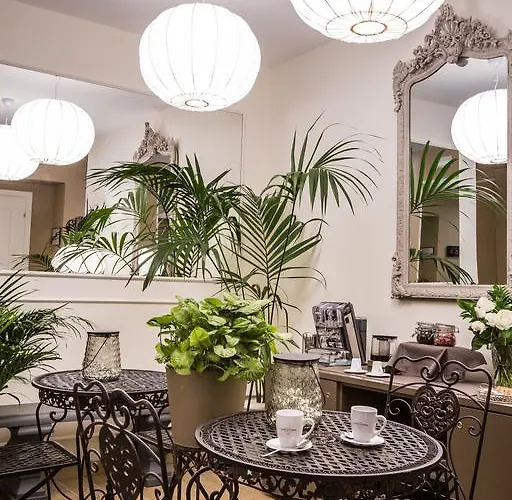 Chic & Town Luxury Piazza Di Spagna Couette-café Rome